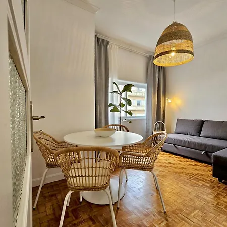 Apartment Lm Art *